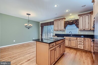 24 Box Cir, Essex, MD 21221 - photo 7