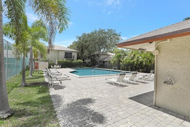 1800 NE 40th Ct unit 205, Pompano Beach, FL 33064 - photo 4