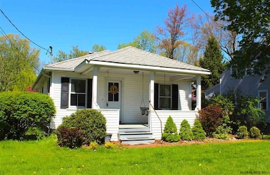 11 Oakwood Rd, Glenmont, NY 12077 - photo 2