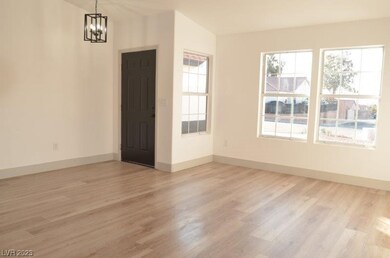 2690 Holy Cross Dr, Las Vegas, NV 89156 - photo 4