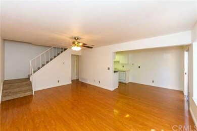 Large Living Room/ with Ceiling Fan