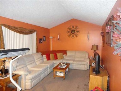 482 Homestead Dr, North Tonawanda, NY 14120 - photo 6