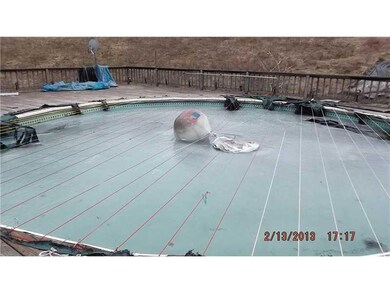 Swimming Pool/Hot Tub/Sauna.