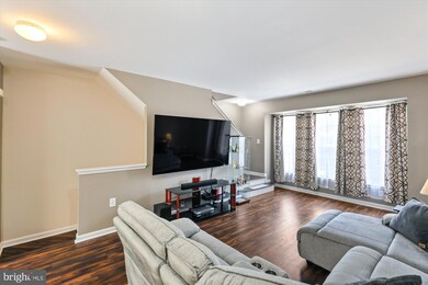 23151 Blackthorn Square, Sterling, VA 20166 - photo 7