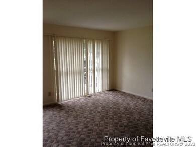 735 Wiltshire Rd, Fayetteville, NC 28314 - photo 3