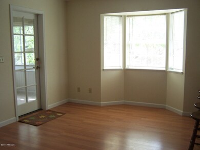 Dining area w/ bay window
