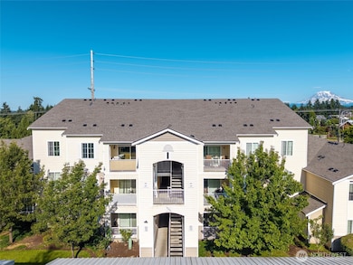 18527 101st Avenue Ct E unit 313, Puyallup, WA 98375 - photo 2