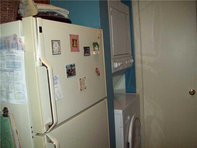 1040 Eve Dr unit K, Pittsburgh, PA 15216 - photo 6