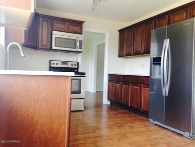 305 Branchwood Ct, Jacksonville, NC 28546 - photo 5