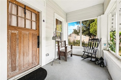 720 Derbigny St, Gretna, LA 70053 - photo 3