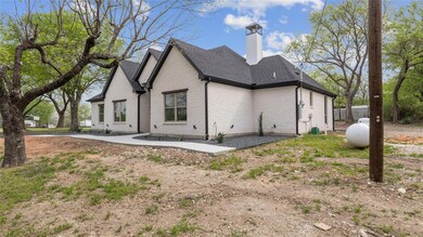 3190 Fm 151, Whitewright, TX 75491 - photo 4
