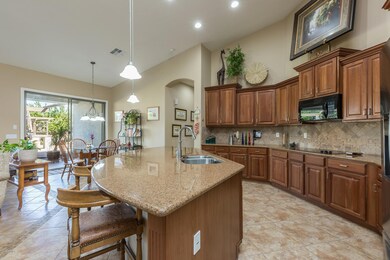 9) KITCHEN