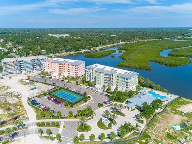 Overlooks River& Pool