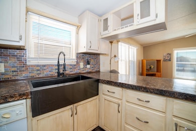 12612 E 44th Dr, Yuma, AZ 85367 - photo 4