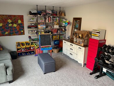 1900 NE Wells Acres Road-3