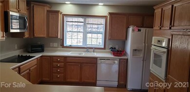 5 Hallaran Dr, Marshall, NC 28753 - photo 4