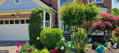 11601 Lighthouse Dr, Laurel, MD 20708 - photo 2