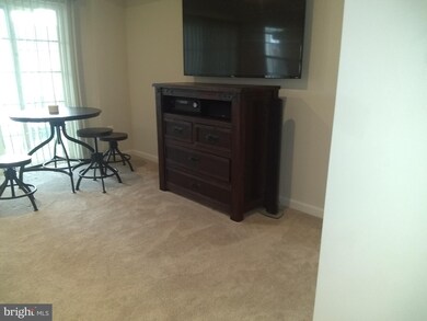 1812 Wind Gate Rd, Halethorpe, MD 21227 - photo 5