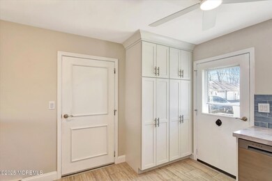 12-Kitchen