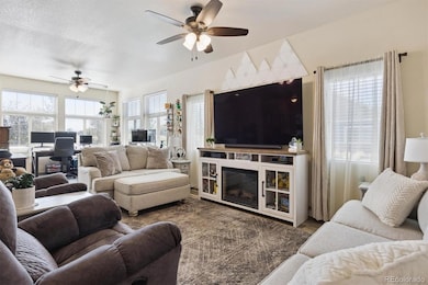 2029 S Flanders Way unit C, Aurora, CO 80013 - photo 2