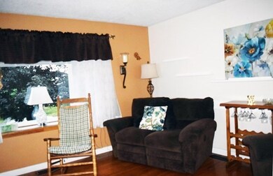 105 Tennis Plaza Rd unit 8, Dracut, MA 01826 - photo 5