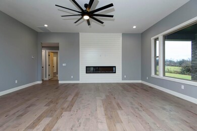 516 N Kilkenny Way, Nixa, MO 65714 - photo 5