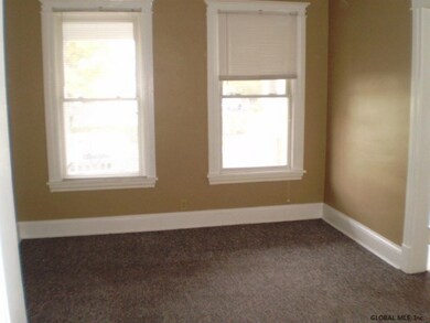 10 Hurlbut St, Albany, NY 12209 - photo 7