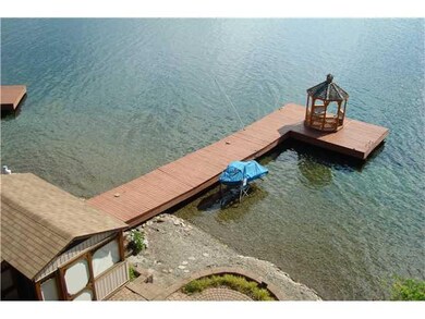 Waterfront/Dock/Pier