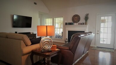 214 Lillian Dr, Byron, GA 31008 - photo 4