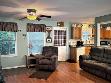 Photo 4