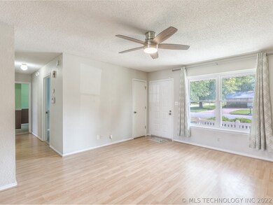 14228 S Nyssa Ave, Glenpool, OK 74033 - photo 5