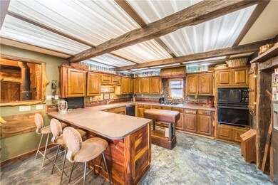 16291 Brannan Mountain Rd, Fayetteville, AR 72701 - photo 7