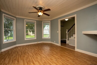 848 Cleveland Ave, Schenectady, NY 12306 - photo 5