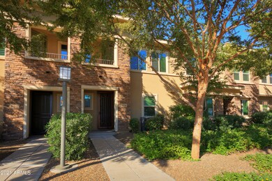 5550N16th104-001