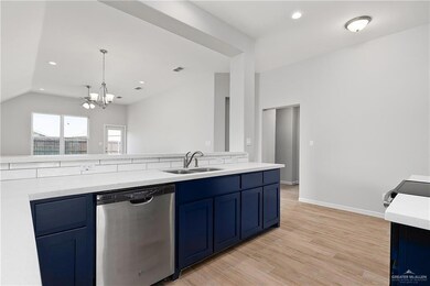 3212 Oriole Dr, Mission, TX 78572 - photo 6