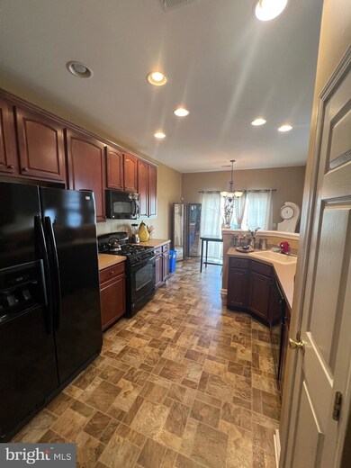 108 Sansom Ln, Woodbury, NJ 08096 - photo 7