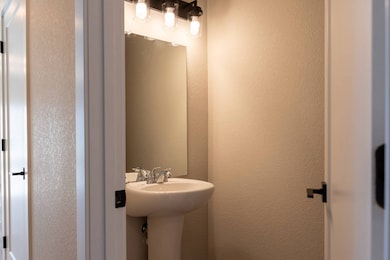 731 W 9th St, Wray, CO 80758 - photo 7