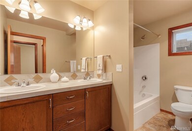 14619 81st Ave NE, Kenmore, WA 98028 - photo 6