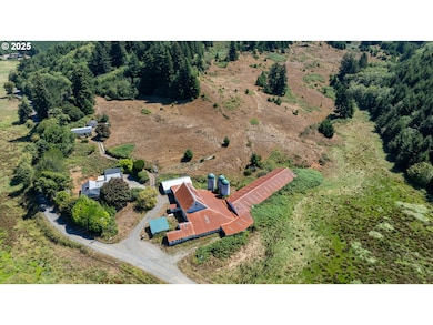 94540 Willanch Ln, North Bend, OR 97459 - photo 4