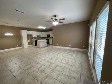15092 Rimrock Ct, Baton Rouge, LA 70819 - photo 2