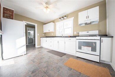 905 Mcclure Rd, Columbus, IN 47201 - photo 4