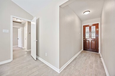 13130 Woodington Dr, Houston, TX 77038 - photo 5