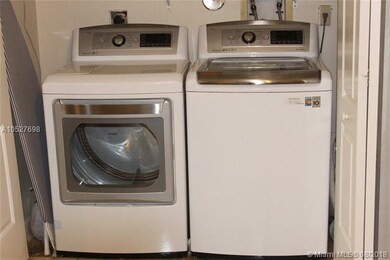 NEW LG Smart Washer & Dryer