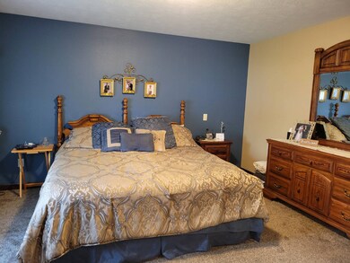 206 Dakota St, Tulare, SD 57476 - photo 5