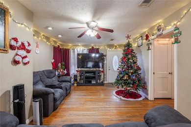 1504 Harris Ave, Pasadena, TX 77506 - photo 3