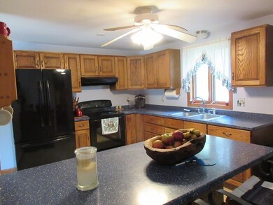 202 Oxbow Rd, Orange, MA 01364 - photo 6