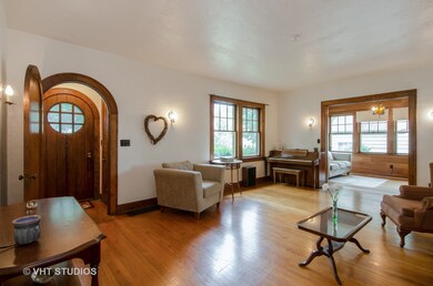 Expansive living room space!