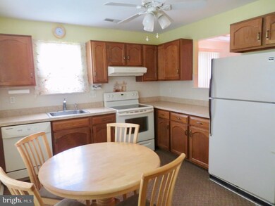 41 Knollwood Dr, Woodbury, NJ 08096 - photo 6