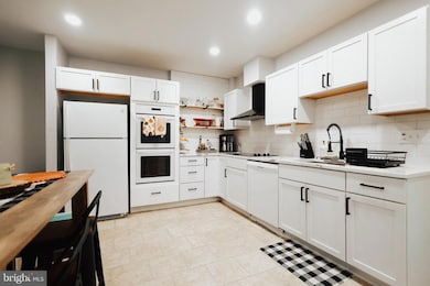 11 Seminary Ave, Reading, PA 19605 - photo 4