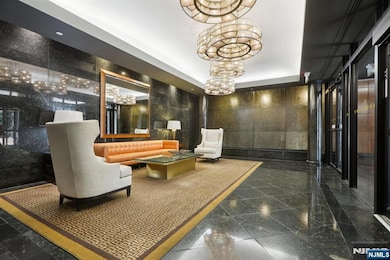 The Royal Buckingham unit 4J, Fort Lee, NJ 07024 - photo 4